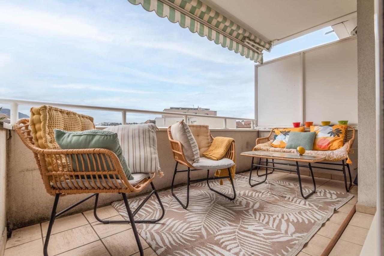 Florentine Furnished Flat Lejlighed Annecy Eksteriør billede